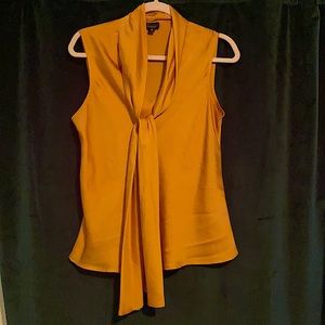 Woman’s Gold blouse